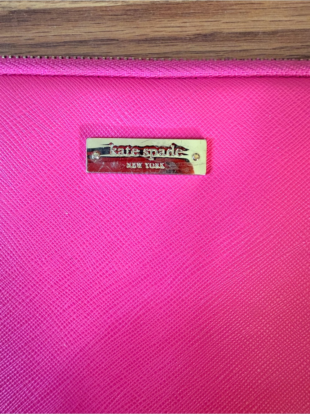 Kate Spade New York Bright Pink Laptop Sleeve Zip - Picture 2 of 11